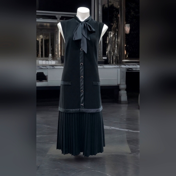 Iconic Fink Modell 1960s Black Satin Bow Tie Sleeveless Shift Dress Pleated Midi - Picture 1 of 12